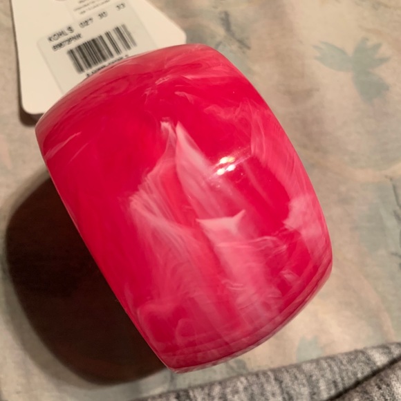 Hot pink bracelet - Picture 4 of 6